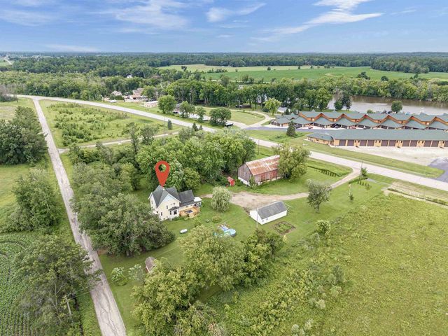 9511 OLD ROAD, Fremont, WI 54940