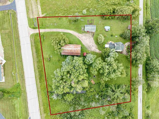 9511 OLD ROAD, Fremont, WI 54940