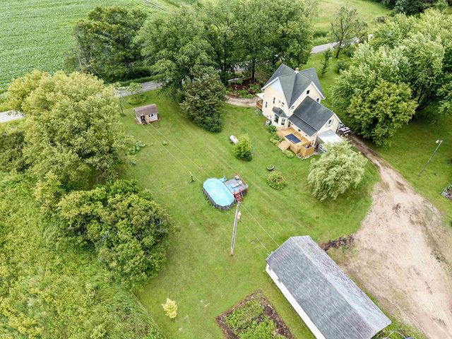 9511 OLD ROAD, Fremont, WI 54940