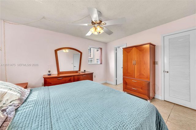 8465 Sunrise Lakes Blvd 212, Sunrise, FL 33322