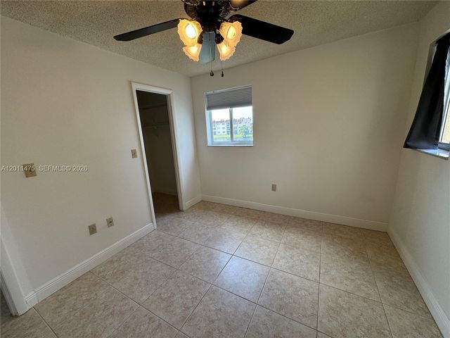 8465 Sunrise Lakes Blvd 212, Sunrise, FL 33322