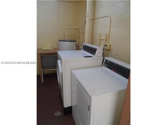 8465 Sunrise Lakes Blvd 212, Sunrise, FL 33322