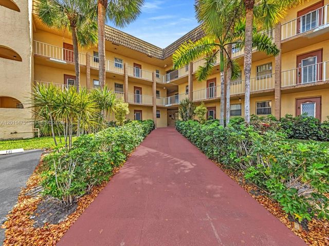 8465 Sunrise Lakes Blvd 212, Sunrise, FL 33322