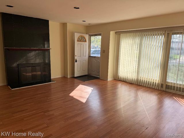 17228 Sunnybrook Drive, Southfield, MI 48076