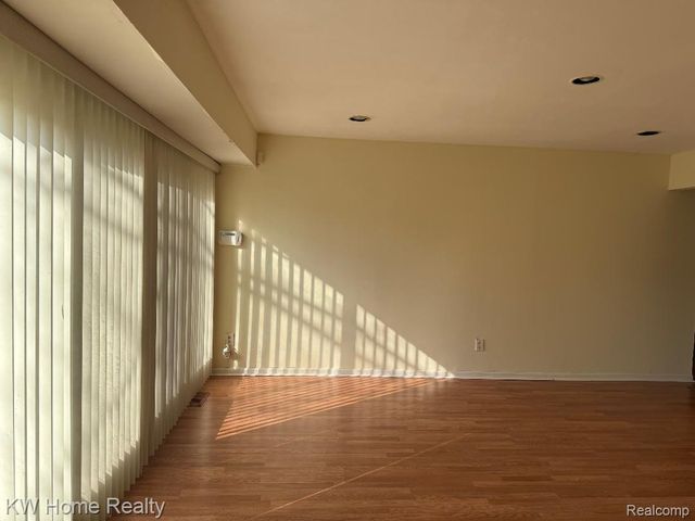 17228 Sunnybrook Drive, Southfield, MI 48076