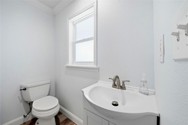 103 6TH STREET NW, Ruskin, FL 33570