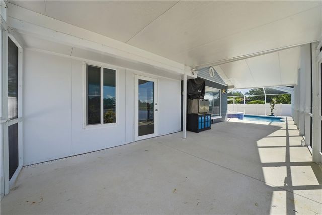 103 6TH STREET NW, Ruskin, FL 33570