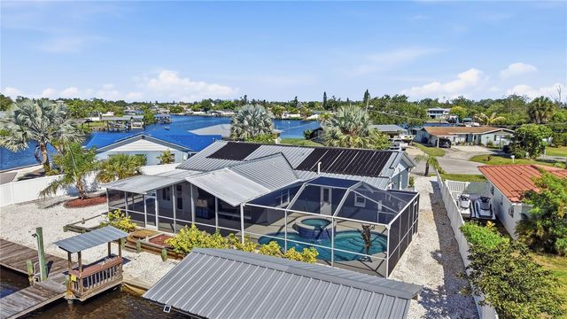 103 6TH STREET NW, Ruskin, FL 33570
