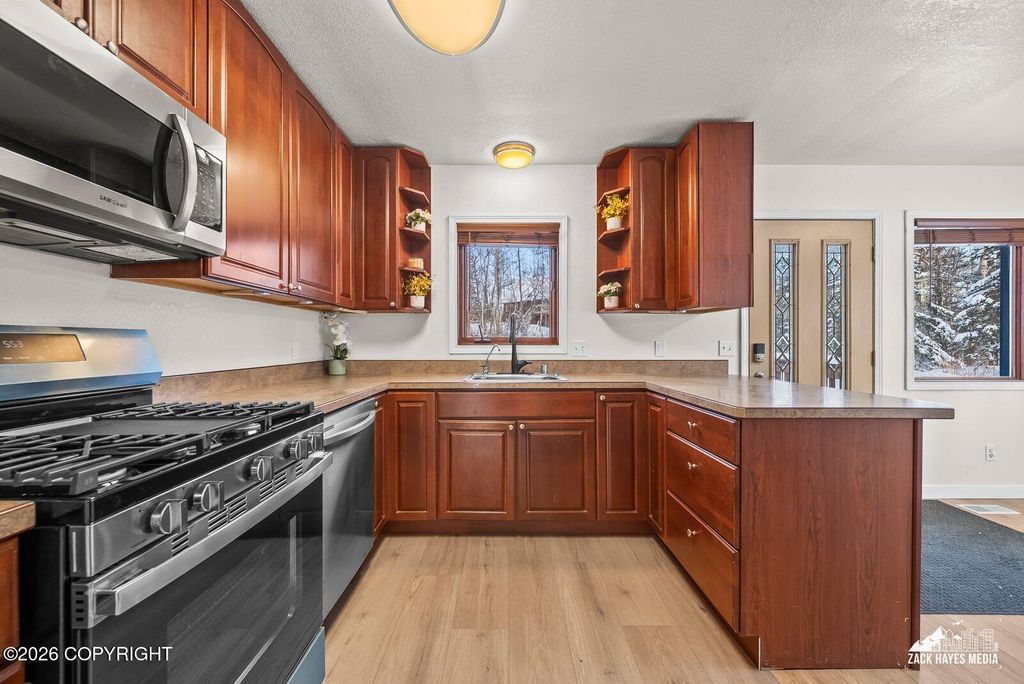 3101 W Riverdell Drive, Wasilla, AK 99654