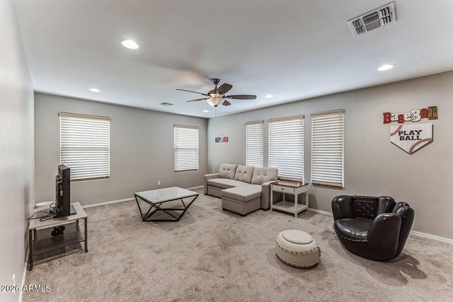 7657 S DEBRA Drive, Gilbert, AZ 85298