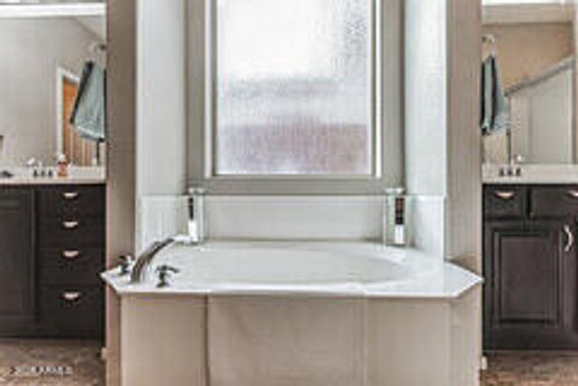 7657 S DEBRA Drive, Gilbert, AZ 85298