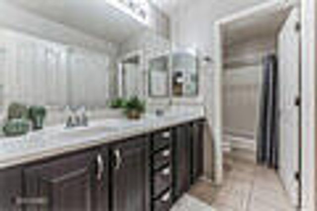 7657 S DEBRA Drive, Gilbert, AZ 85298