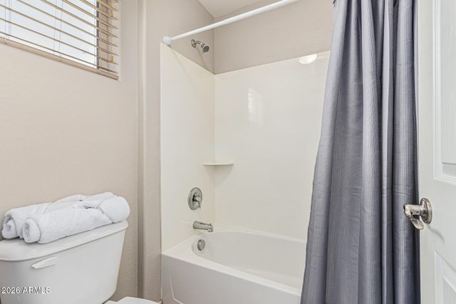 7657 S DEBRA Drive, Gilbert, AZ 85298