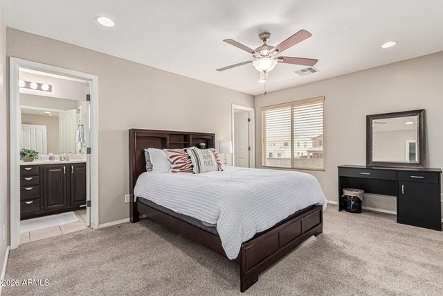 7657 S DEBRA Drive, Gilbert, AZ 85298