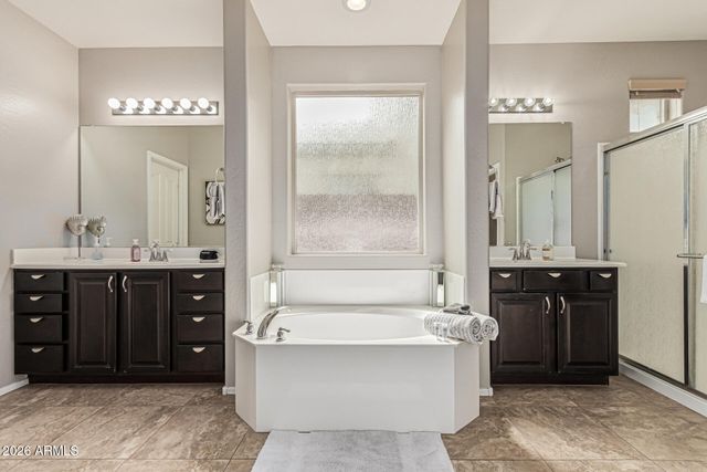 7657 S DEBRA Drive, Gilbert, AZ 85298