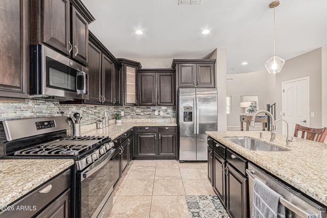 7657 S DEBRA Drive, Gilbert, AZ 85298