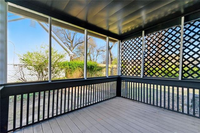 10 Cochran SE Road, Marietta, GA 30060