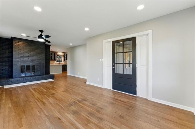 10 Cochran SE Road, Marietta, GA 30060