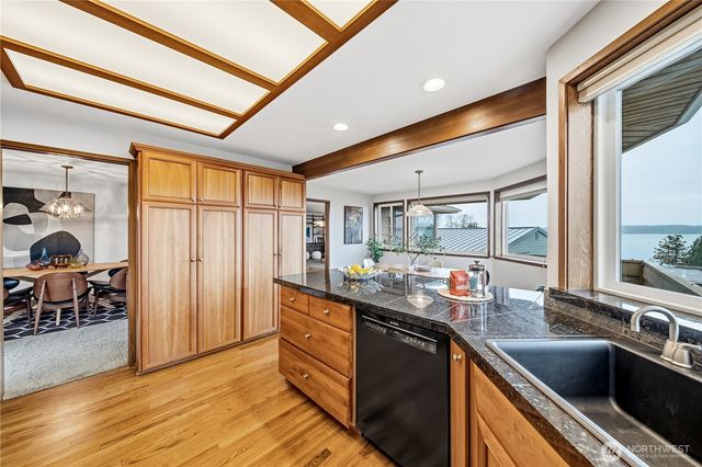 12638 Shorewood Drive SW, Burien, WA 98146