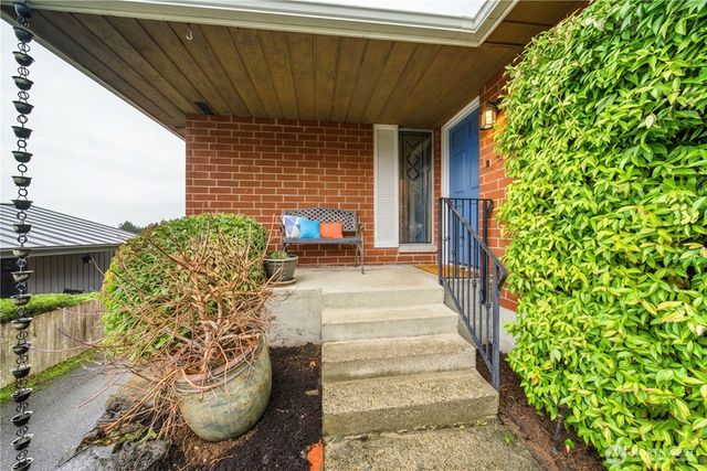 12638 Shorewood Drive SW, Burien, WA 98146