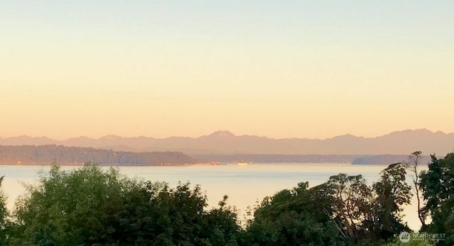 12638 Shorewood Drive SW, Burien, WA 98146