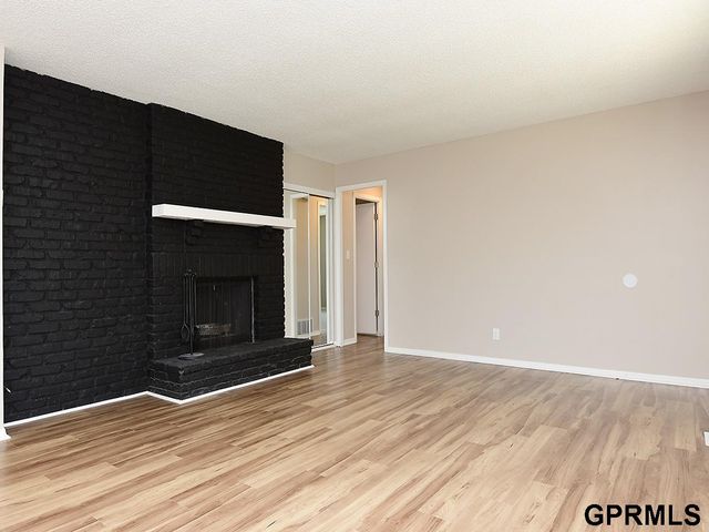 2205 Sandstone Road, Lincoln, NE 68512