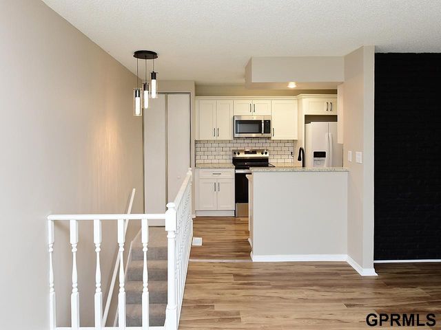 2205 Sandstone Road, Lincoln, NE 68512