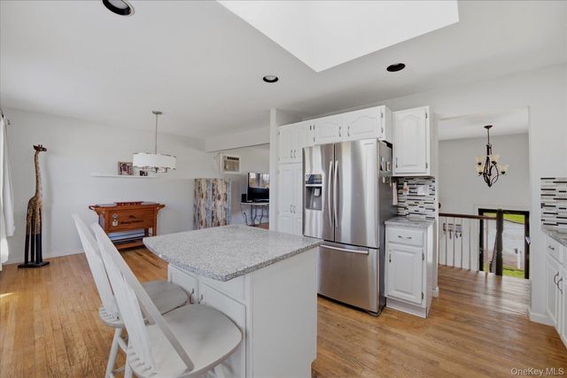 10 Gale Court, Patchogue, NY 11772