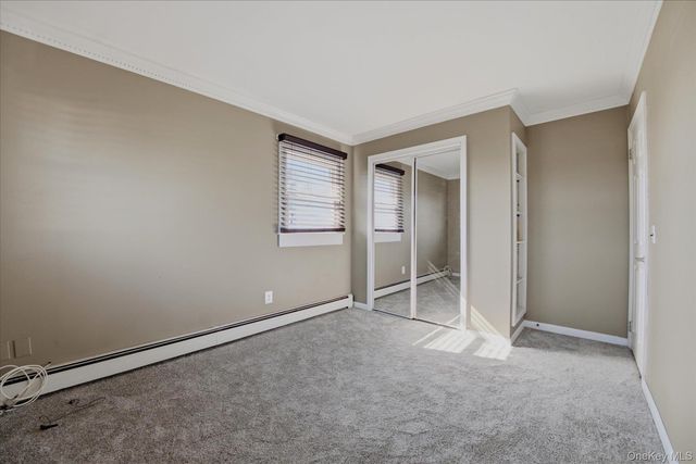 10 Gale Court, Patchogue, NY 11772