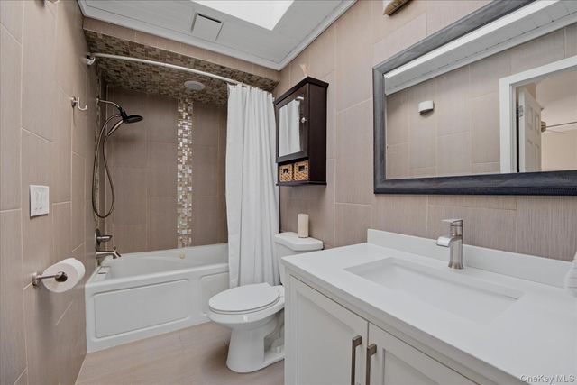 10 Gale Court, Patchogue, NY 11772
