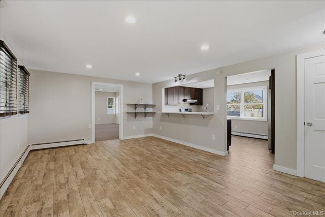 10 Gale Court, Patchogue, NY 11772