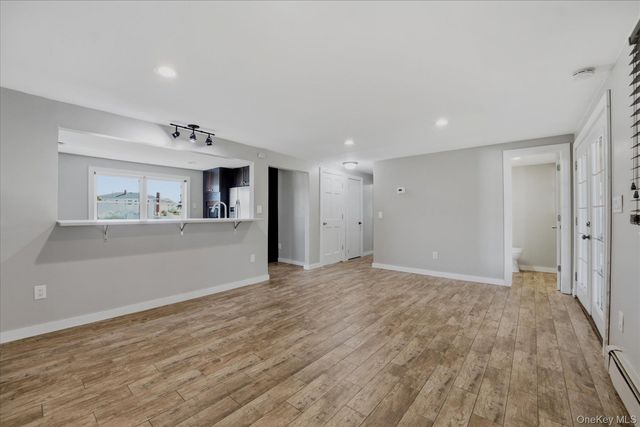10 Gale Court, Patchogue, NY 11772