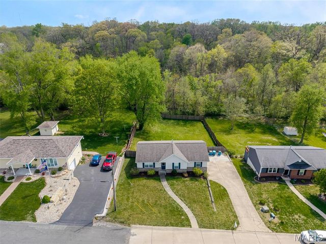 49 Alta Street, Glen Carbon, IL 62034