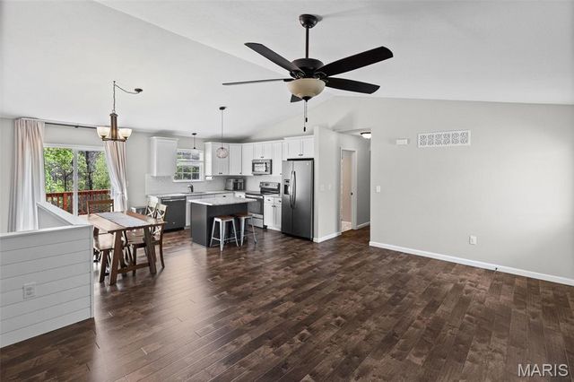 49 Alta Street, Glen Carbon, IL 62034