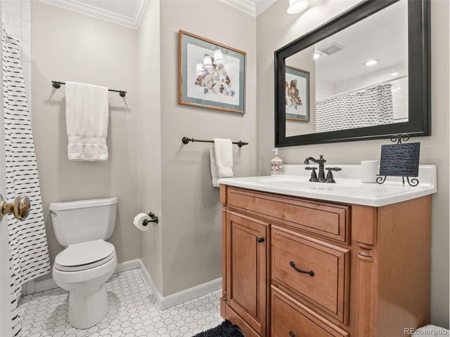 9880 E Chenango Ave, Greenwood Village, CO 80111