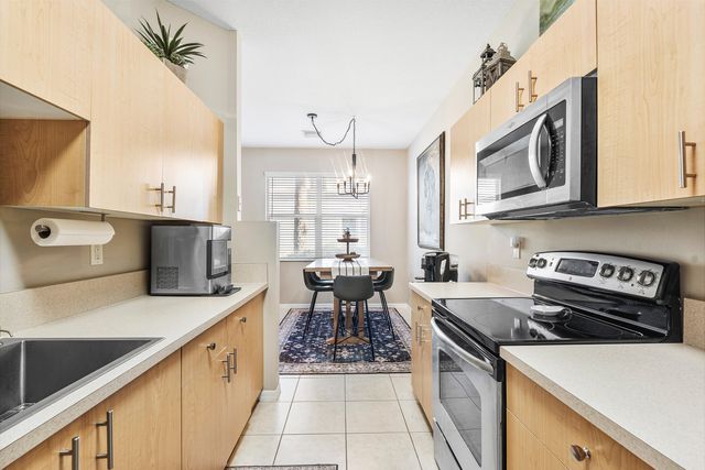 6102 Seminole Gardens Circle, Riviera Beach, FL 33418