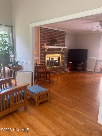 127 Squire Drive, Winterville, NC 28590