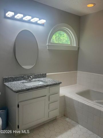 127 Squire Drive, Winterville, NC 28590