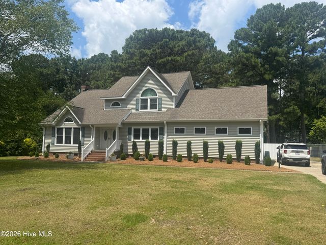 127 Squire Drive, Winterville, NC 28590