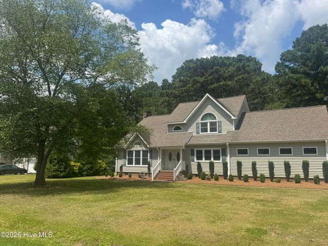127 Squire Drive, Winterville, NC 28590