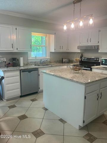 127 Squire Drive, Winterville, NC 28590