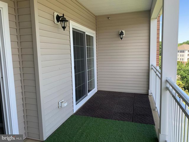 4543 CHAMPIONS RUN, Cherry Hill, NJ 08002