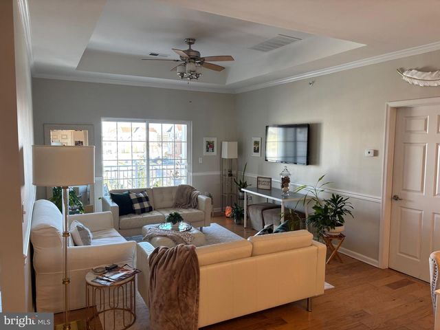 4543 CHAMPIONS RUN, Cherry Hill, NJ 08002