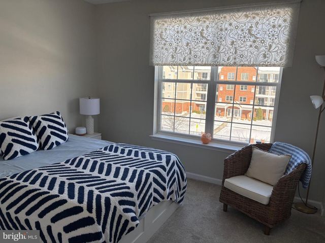 4543 CHAMPIONS RUN, Cherry Hill, NJ 08002