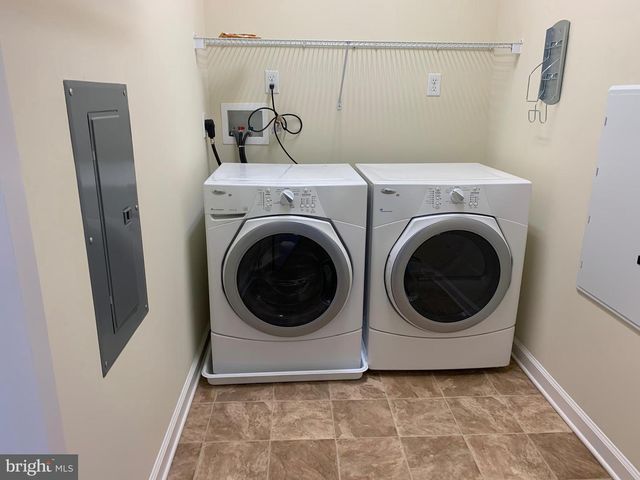 4543 CHAMPIONS RUN, Cherry Hill, NJ 08002