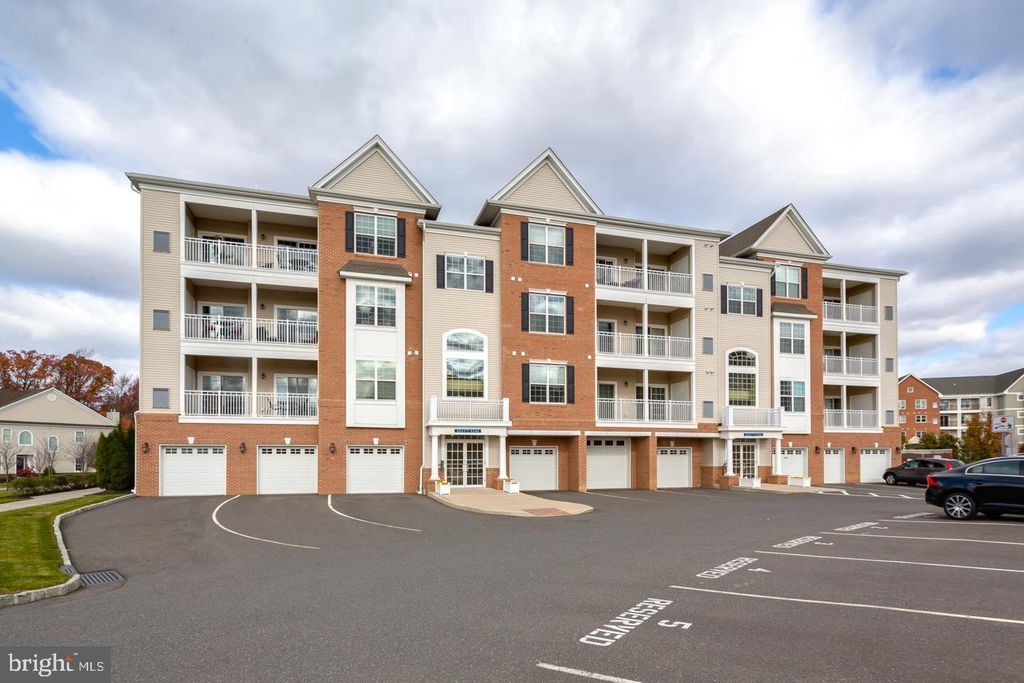 4543 CHAMPIONS RUN, Cherry Hill, NJ 08002