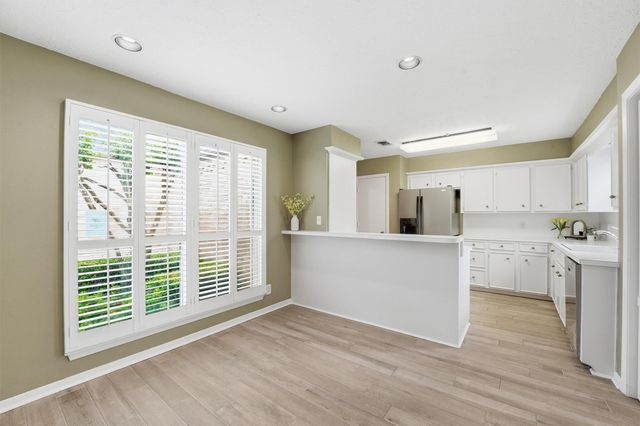 2513 Country Club Boulevard, Sugar Land, TX 77478