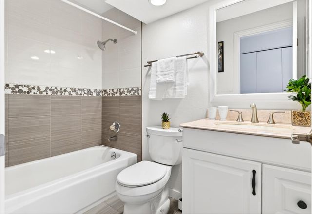 9 Cove Lane, Redwood City, CA 94065