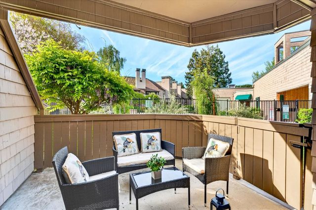 9 Cove Lane, Redwood City, CA 94065