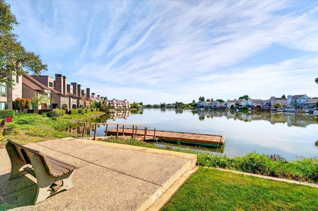 9 Cove Lane, Redwood City, CA 94065